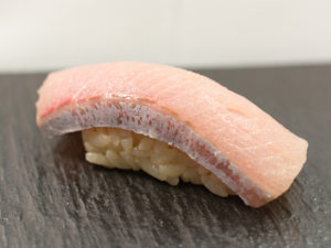 知ってる人は寿司通かも 寿司屋の出世魚たち 赤酢と炙りが自慢の築地の寿司屋